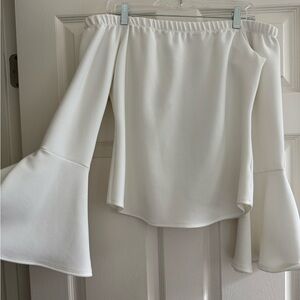 Off-shoulder flare sleeve blouse